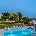 Villa New Luxury 